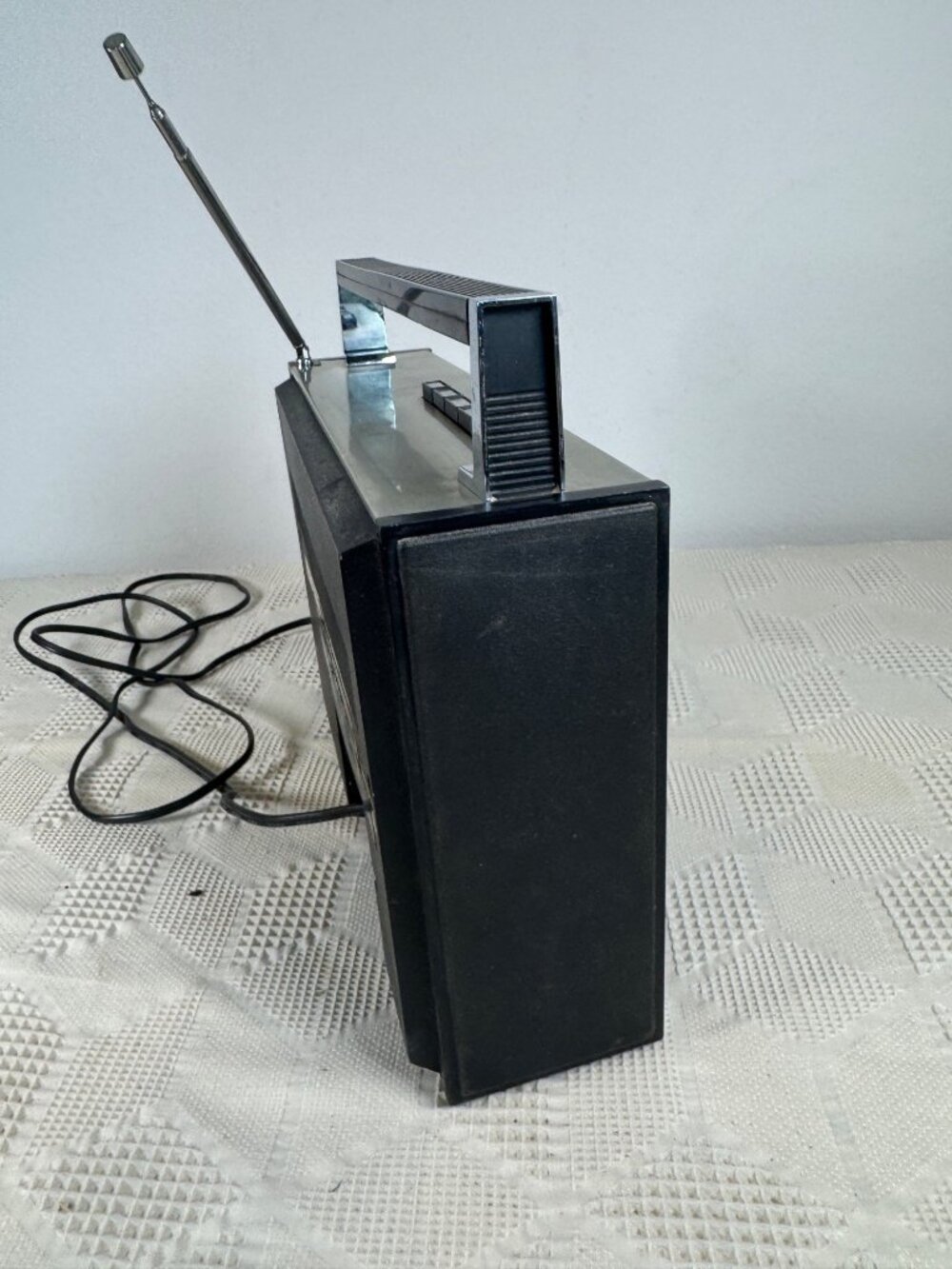 Sharp FV-18U Vintage Solid State Radio 1970s FM/AM/MB/AIR Bands Black Vintage - Picture 10 of 12